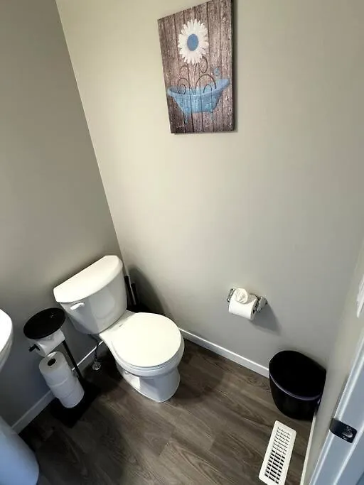 Luxury Villa Home Edmonton Apartament