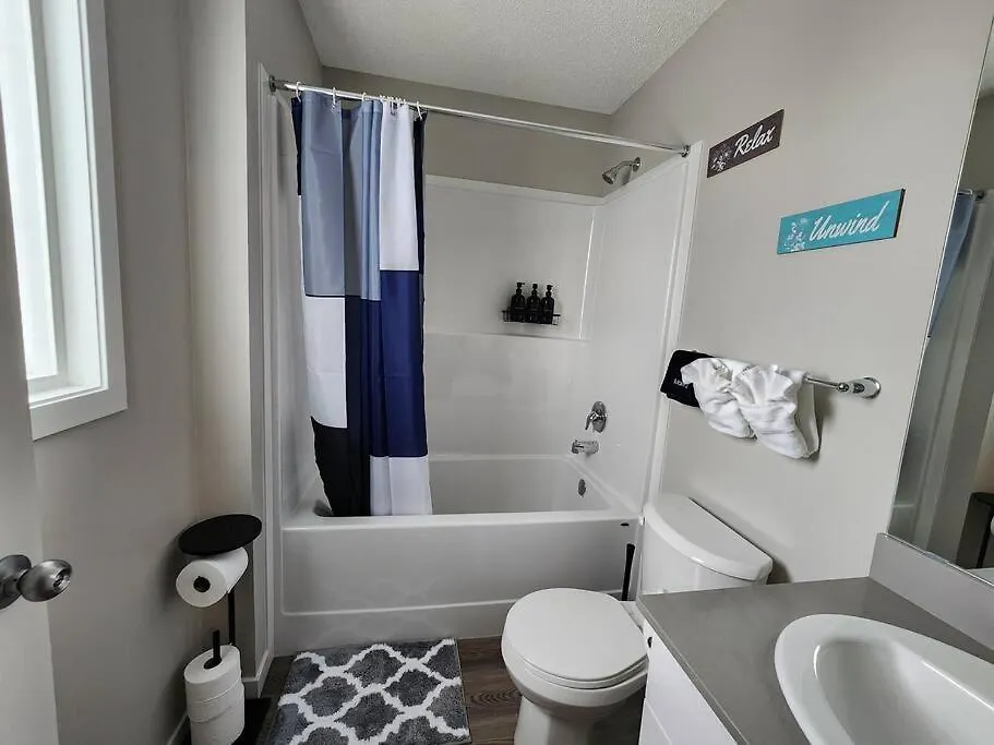 Luxury Villa Home Edmonton Apartament