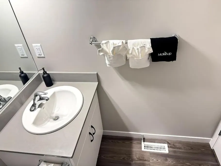 Luxury Villa Home Edmonton 0*,  Kanada